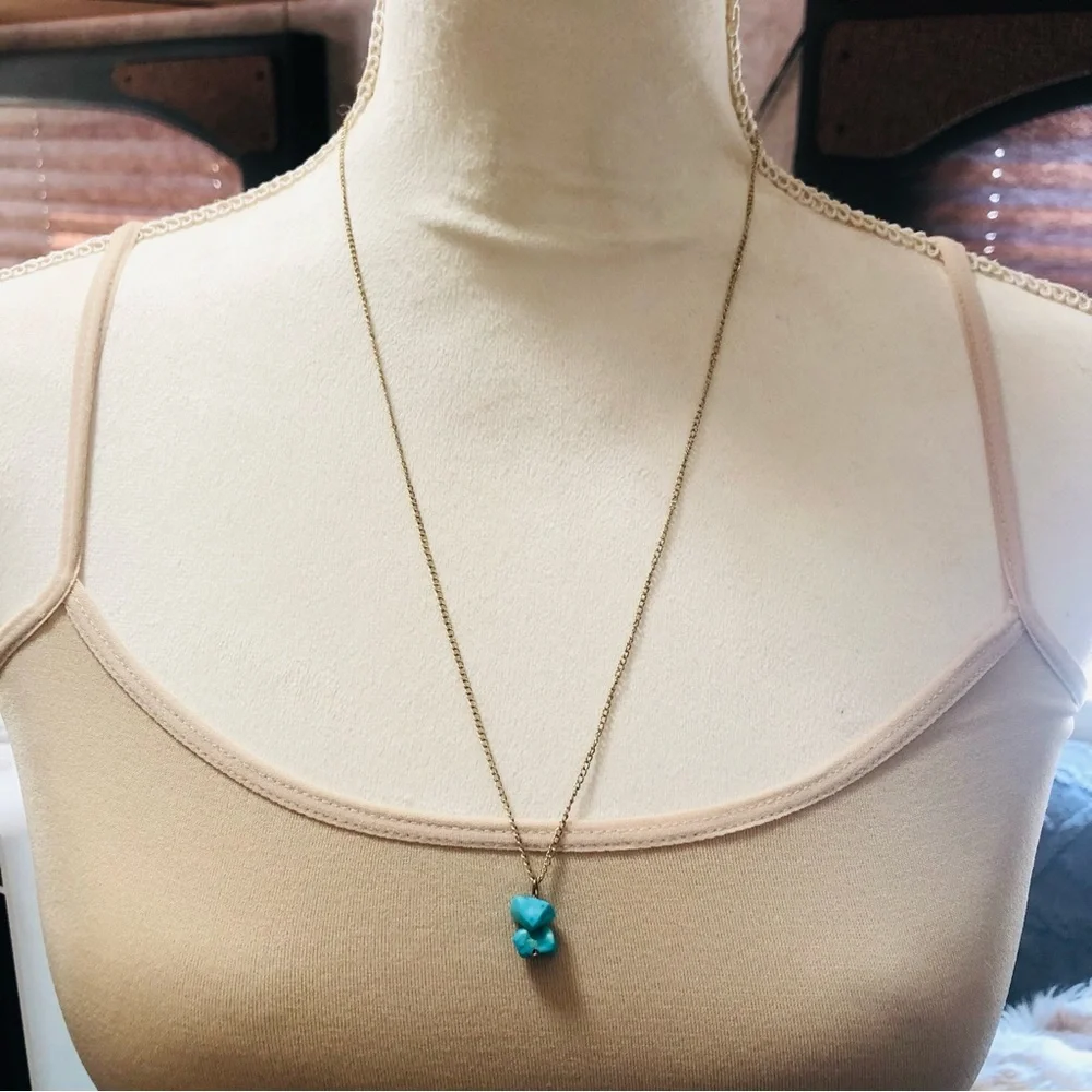Elegant long length faux turquoise pendant gold chain necklace